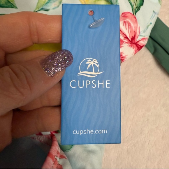 Cupshe size L NWT Floral Ruffle One-Piece Swimsuit Deep V tie waist - Picture 5 of 9